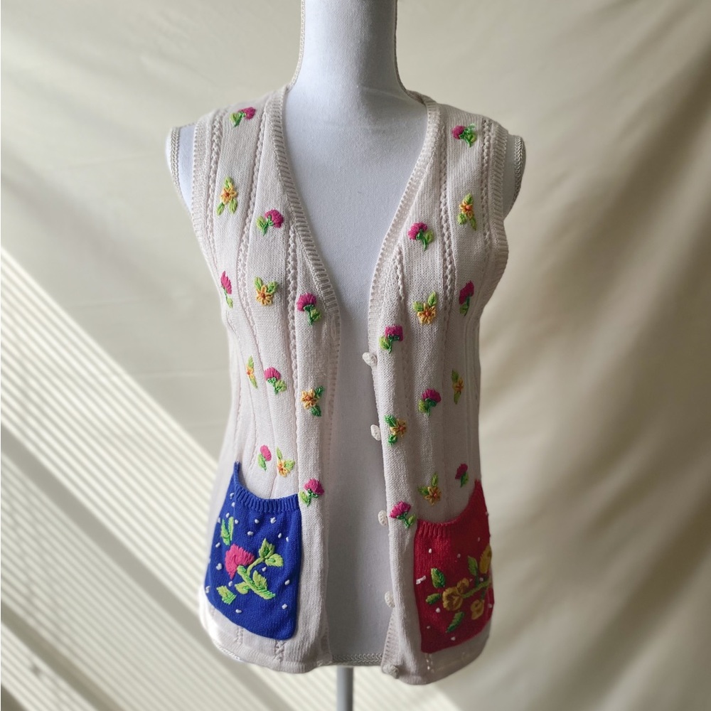 Vintage Grandma Knit Floral Vest